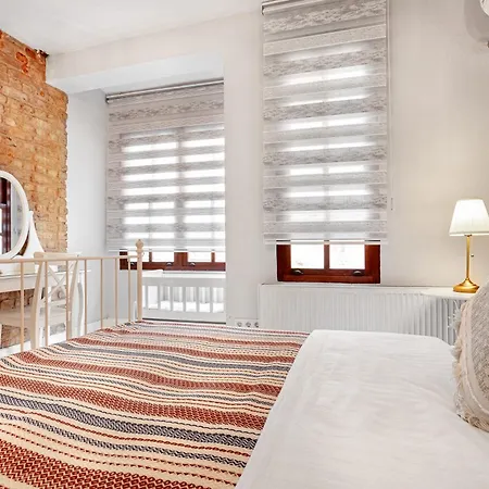 Private & Modern 4-floors Near Galata Port