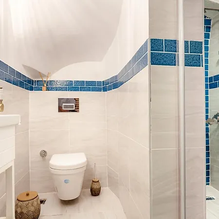 Villa Private & Modern 4-floors Near Galata Port *