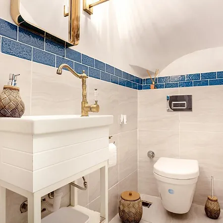 Villa Private & Modern 4-floors Near Galata Port Istanboel