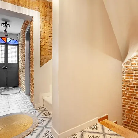 Private & Modern 4-floors Near Galata Port *